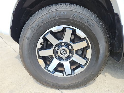 Used 2024 Toyota 4Runner TRD Off-Road image 34