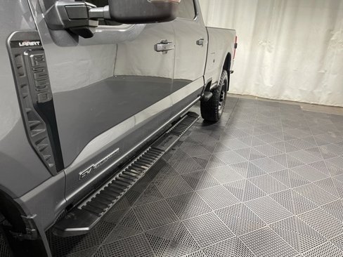Used 2023 Ford F250 Lariat w/ Sport Appearance Package image 32