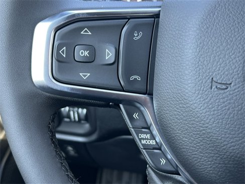 New 2026 RAM 1500 4x4 Crew Cab image 21