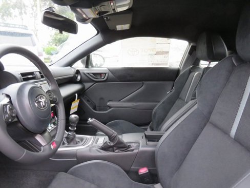 New 2025 Toyota GR86 Premium image 17