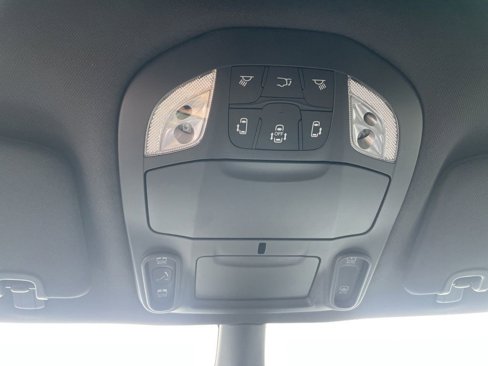 New 2026 Chrysler Pacifica Limited w/ Uconnect Theater Family Group image 23