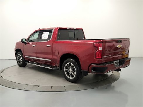 Used 2025 Chevrolet Silverado 1500 High Country w/ Technology Package image 6
