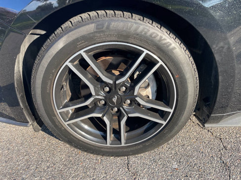 Used 2020 Ford Mustang Premium image 11