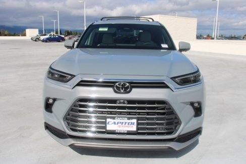 New 2025 Toyota Grand Highlander AWD Hybrid image 7