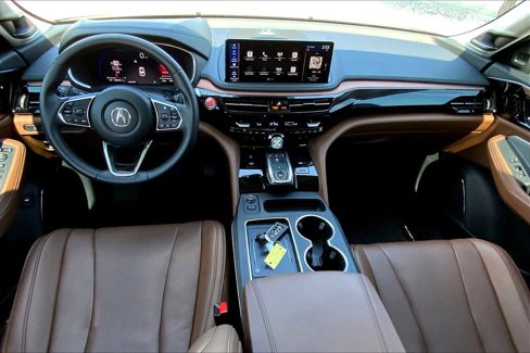 Used 2025 Acura MDX FWD w/ Technology Package image 15
