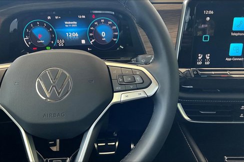New 2025 Volkswagen Atlas SEL Premium R-Line image 23