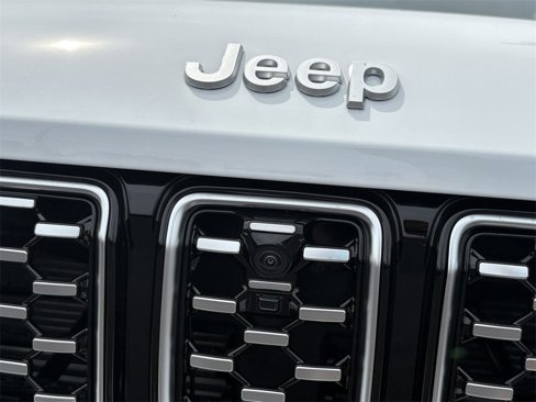 New 2025 Jeep Grand Cherokee L Summit image 10