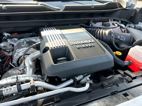 New 2026 Chevrolet Silverado 1500 ZR2 w/ Dark Appearance Package image 30