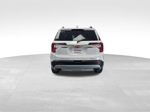 Used 2023 GMC Acadia SLT image 3