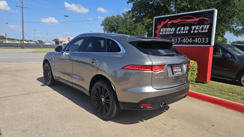 Used 2018 Jaguar F-PACE Portfolio image 3