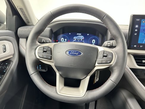 New 2025 Ford Explorer Active w/ Active Comfort Package image 25