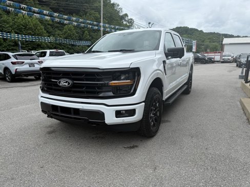 New 2025 Ford F150 XLT w/ Equipment Group 302A MID image 5
