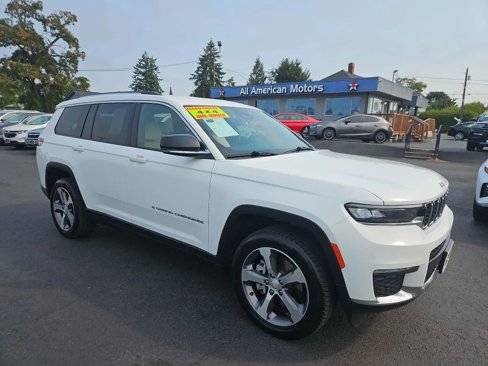 Used 2023 Jeep Grand Cherokee L Limited image 1