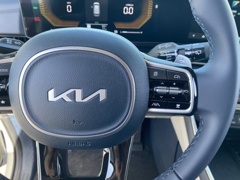 New 2026 Kia Carnival EX image 23