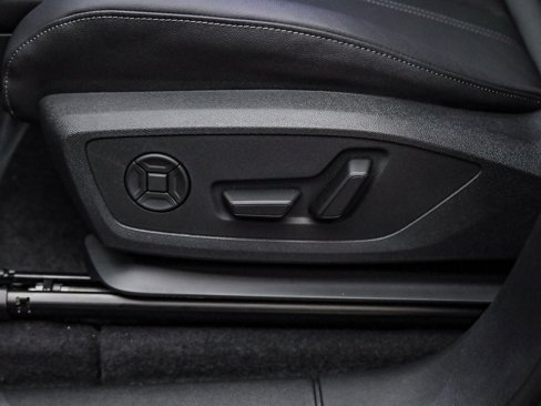 New 2025 Audi Q6 e-tron Premium Plus image 23