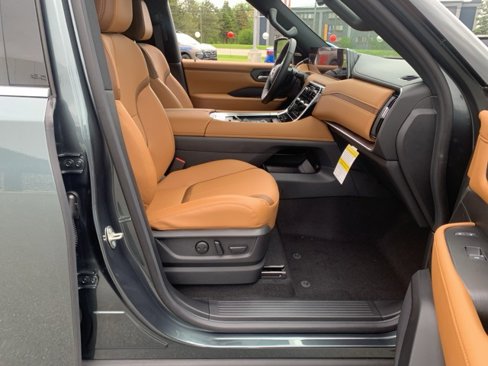 New 2025 Nissan Armada SL image 34