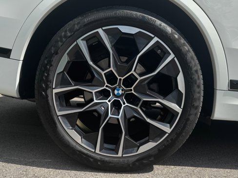 Used 2025 BMW X7 xDrive40i w/ M Sport Package image 88