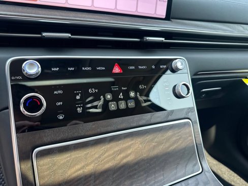 New 2025 Genesis GV80 3.5T Advanced image 10