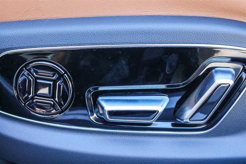 New 2025 Audi A8 L 3.0T image 24