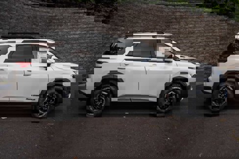 New 2025 Nissan Pathfinder Rock Creek image 2