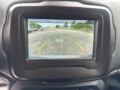 Used 2019 Jeep Renegade Latitude image 44