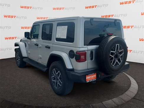 Used 2024 Jeep Wrangler Sahara image 3