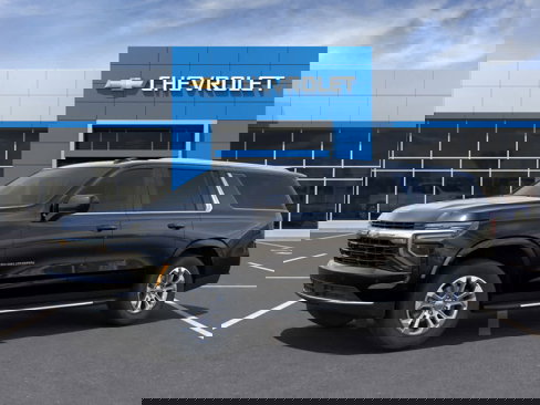 New 2025 Chevrolet Suburban LS image 2