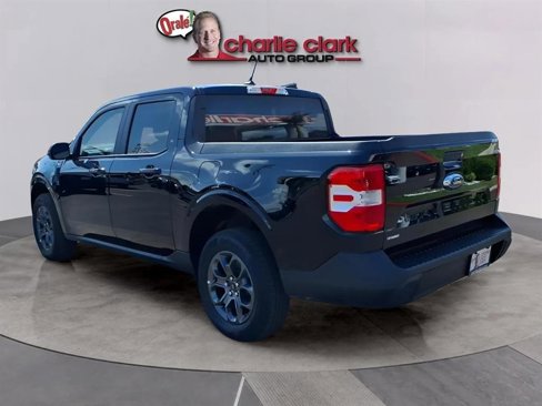 Used 2024 Ford Maverick XLT image 3