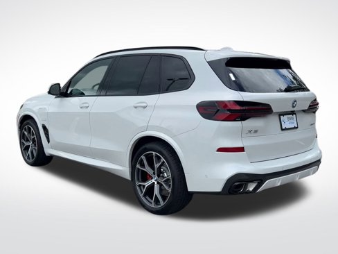 New 2026 BMW X5 xDrive50e w/ M Sport Package image 6