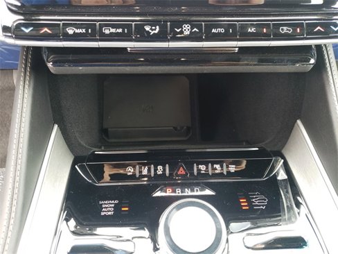 New 2025 Jeep Wagoneer Series II image 30