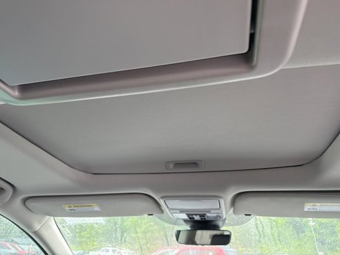 New 2025 Honda Odyssey Touring image 18
