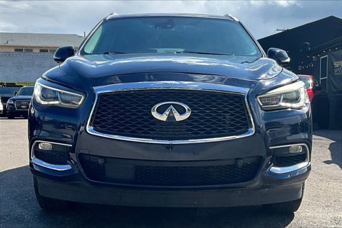 Used 2019 INFINITI QX60 Luxe w/ Essential Package image 3