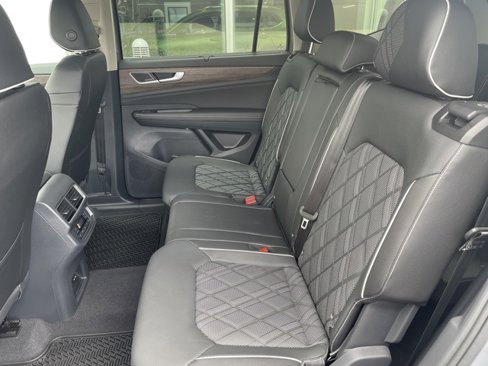 New 2025 Volkswagen Atlas SEL Premium R-Line image 15