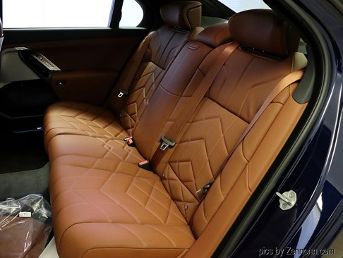 Used 2026 BMW 750e xDrive image 13