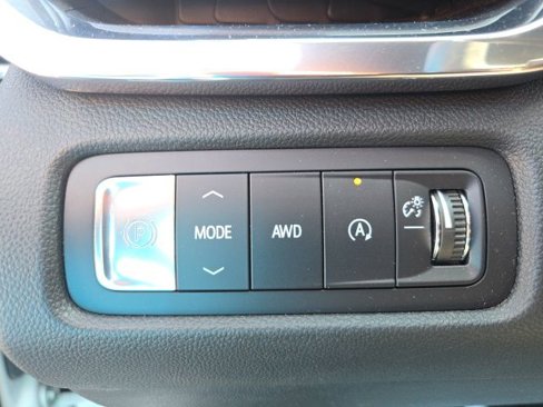 Used 2025 GMC Acadia Elevation image 19