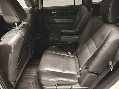 Used 2022 Honda Pilot Touring image 27