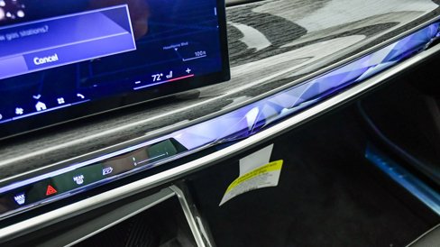 New 2026 BMW 740i w/ Premium Package image 31
