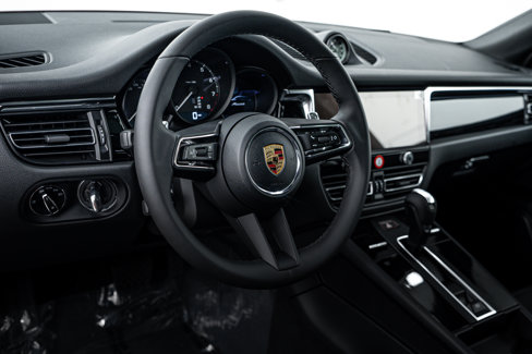 New 2026 Porsche Macan image 13