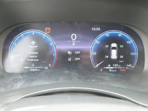 Used 2023 Toyota Highlander Limited image 22