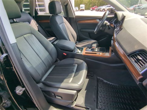 Used 2023 Audi Q5 2.0T Premium image 28