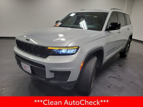 Used 2024 Jeep Grand Cherokee L Laredo image 4