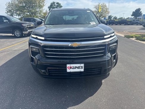 New 2026 Chevrolet Traverse High Country image 3