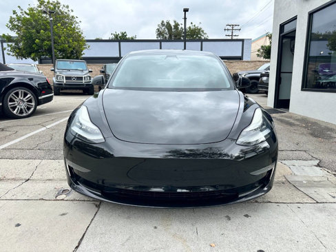 Used 2019 Tesla Model 3 Standard Range Plus image 3