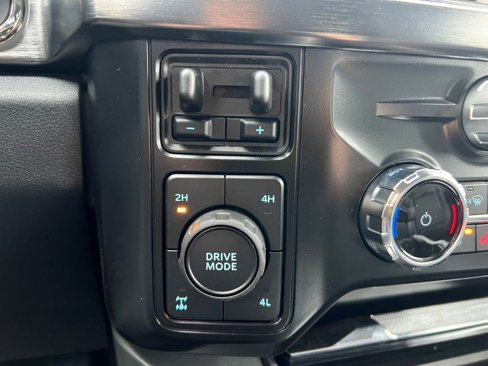 New 2025 Ford F250 Lariat image 23