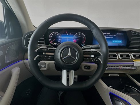 New 2026 Mercedes-Benz GLS 580 4MATIC image 11