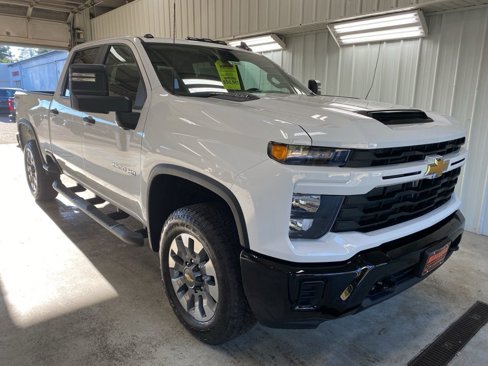 New 2026 Chevrolet Silverado 2500 Custom image 3