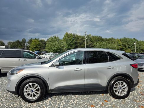 Used 2020 Ford Escape SE image 8