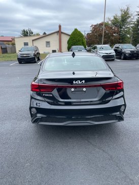 Used 2024 Kia Forte LXS w/ LXS Technology Package image 5