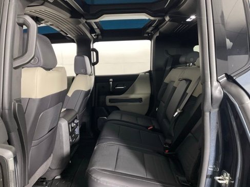 New 2026 GMC Hummer EV SUV image 33