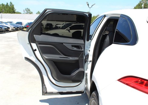 Used 2020 Jaguar F-PACE S image 33